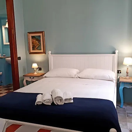 Sofia Family 4* Carloforte (Isola di San Pietro)